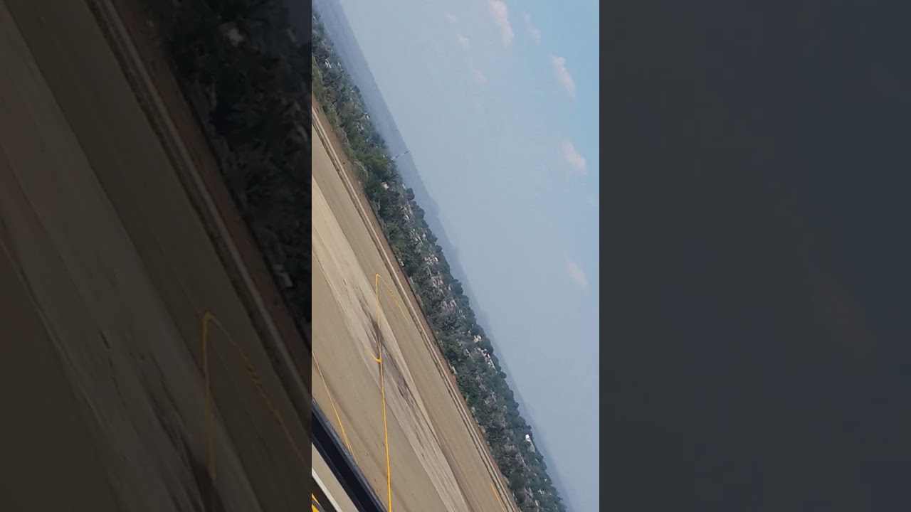 Airlink landing in nampula