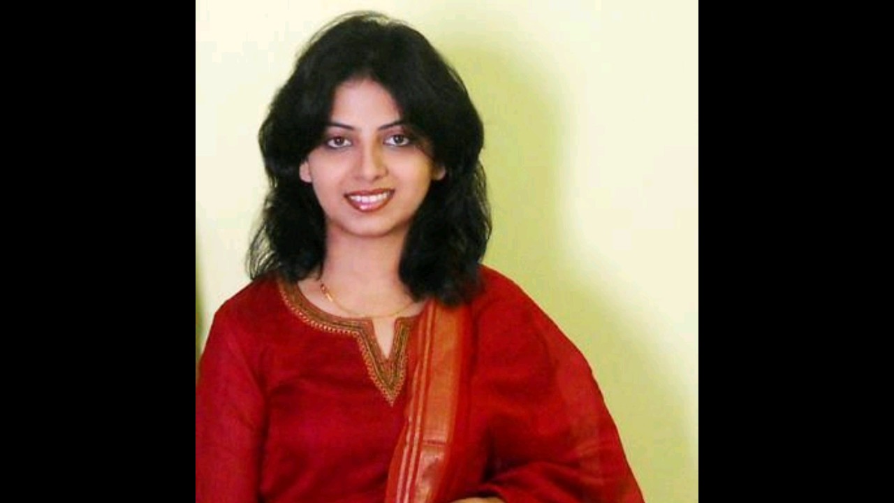 @ Beautiful Marathi actress !! Smita Shewale and Husband 