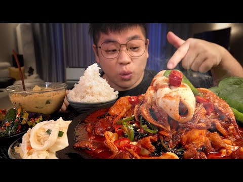제육볶음 먹방 집밥으로 비지찌개 통오징어 제육볶음 레전드 먹방 Jeyuk bokkeum stir fried spicy pork mukbang Legend koreanfood <strong>asm</strong>