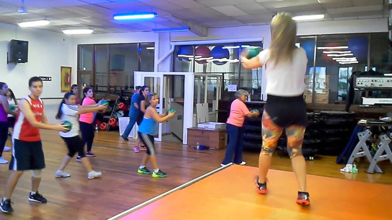 Clase de Localizada con Pelotas 15:30 con Gaby García