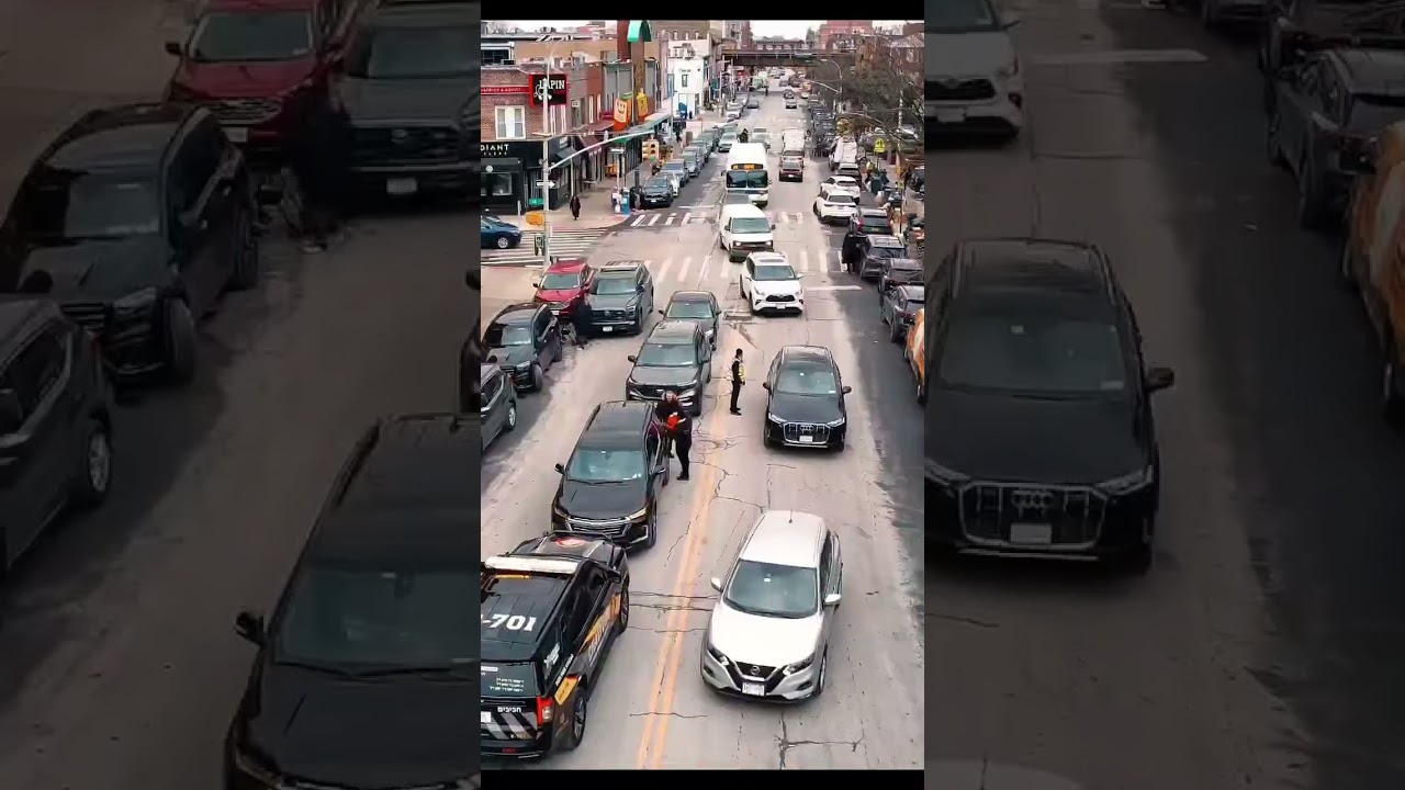 Chavivim Out of Gas - Blocking Traffic E06