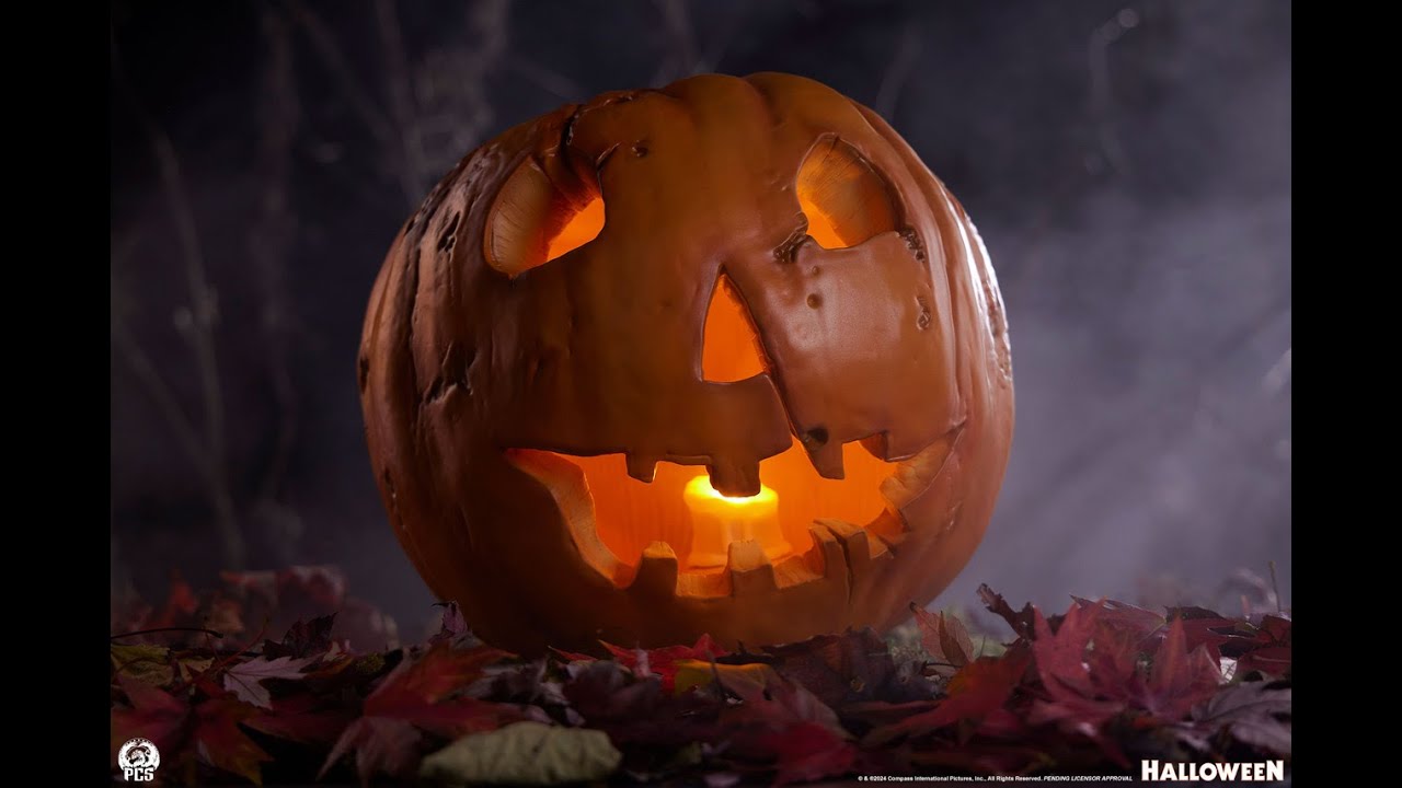 HALLOWEEN '78 Opening Credits Pumpkin Replica Pre-Orders Up from