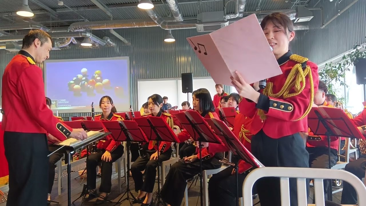 260214 13時　横須賀市　消防音楽隊コンサート　 ポートマーケット