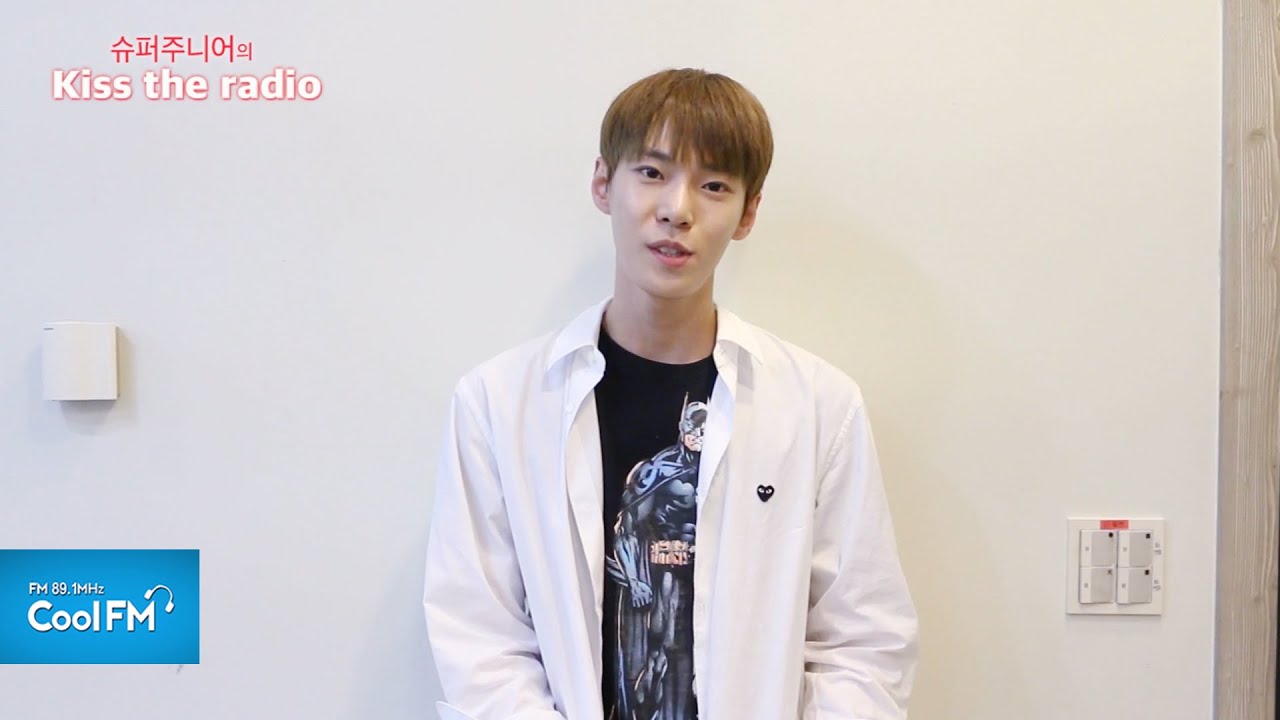 스페셜DJ, NCT 도영의 '물들어' 깜짝 한소절 라이브 / 160706[슈퍼주니어의 키스 더 라디오]