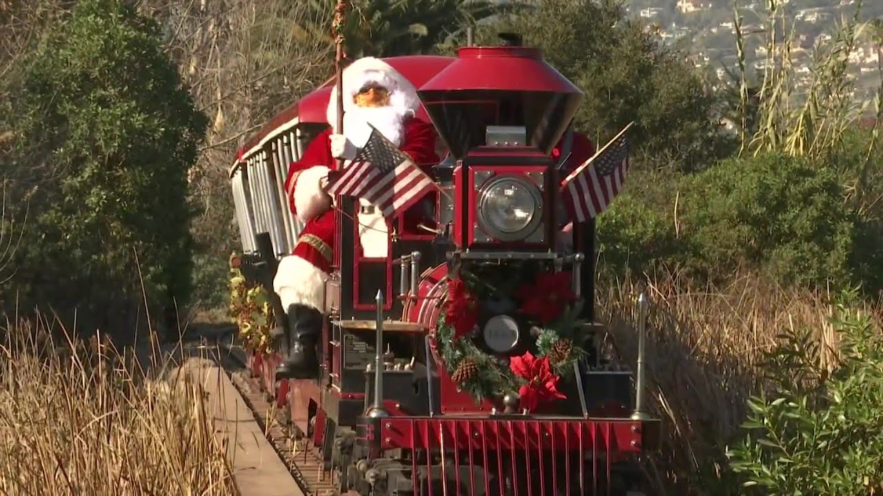 Santa delivers tasty treats to residents at the Santa Barbara Zoo