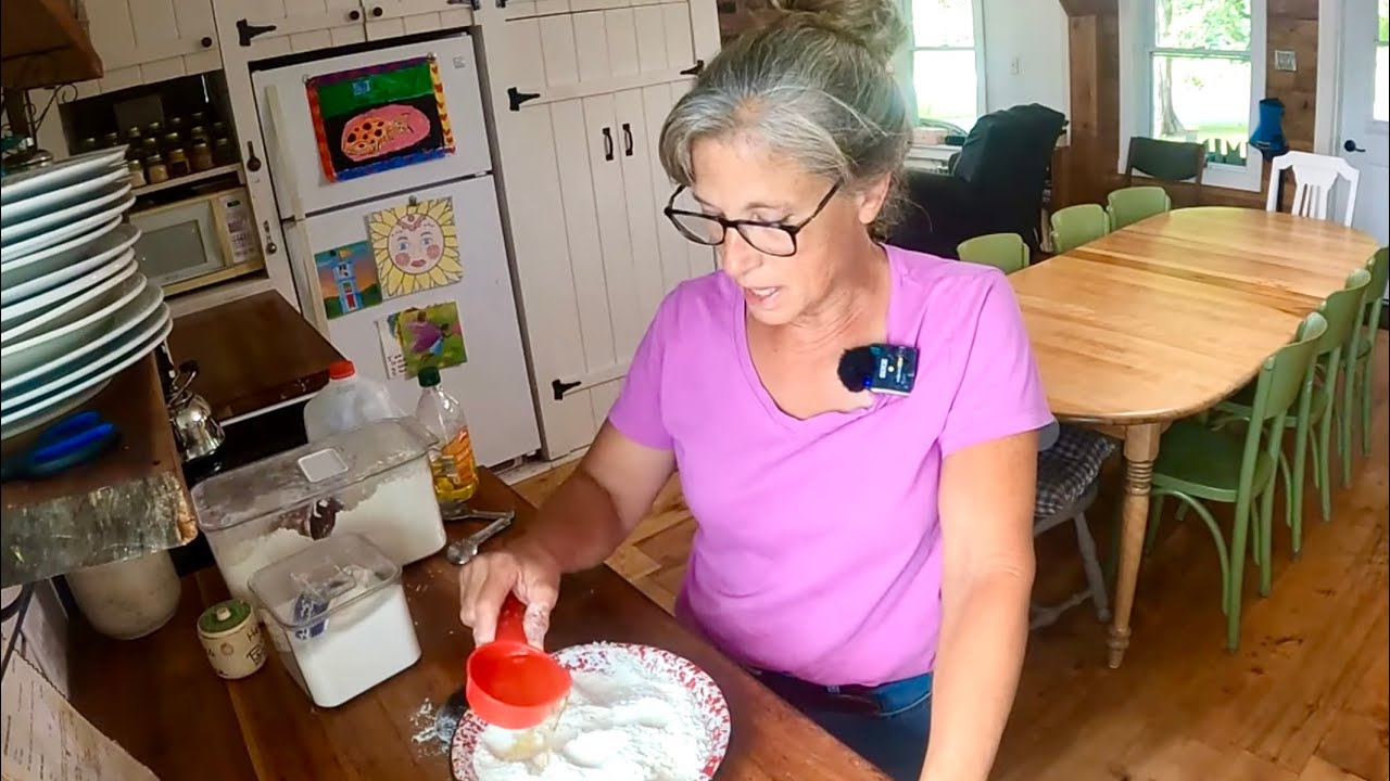 ЯБЛОЧНЫЙ ПИРОГ: Бренда и лошади, сгребающие сено!! 