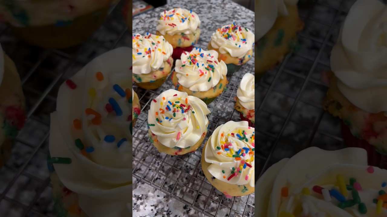 THE BEST gluten free confetti cupcakes. 