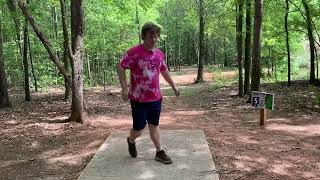 Not everyone plays well! County line dgc