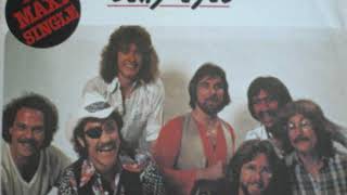 Download Lagu DR. HOOK-  \ MP3