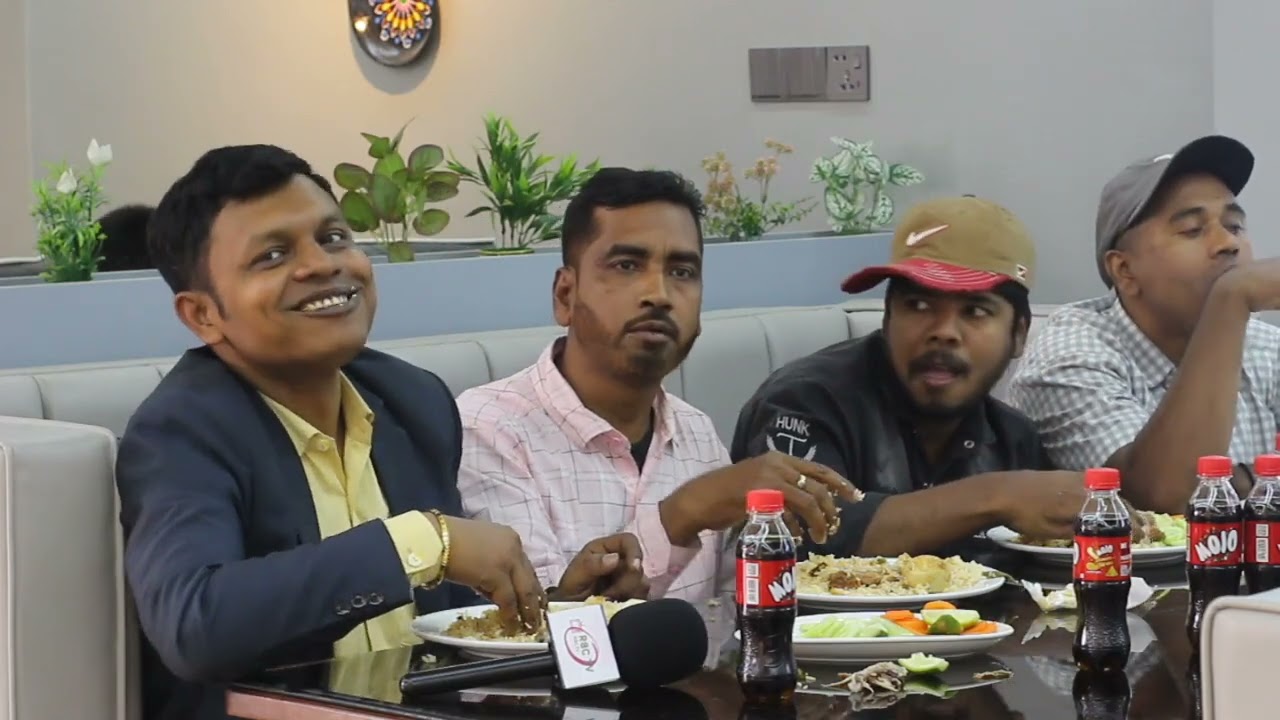 মোস্তফা বাজান আর খাইস খাবারে অভিশাপ দিব 