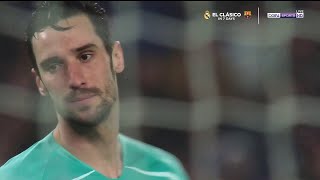 PSG's Sergio Rico Makes Terrible Mistake on Goal