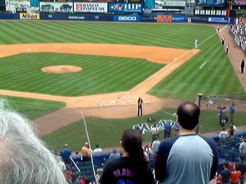 Deborah Joyce Sings National Anthem at Shea Stadium '05