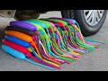 Aplastando Cosas Crujientes con el Coche | Experimento: 250 Globos de Agua VS Rueda de Coche