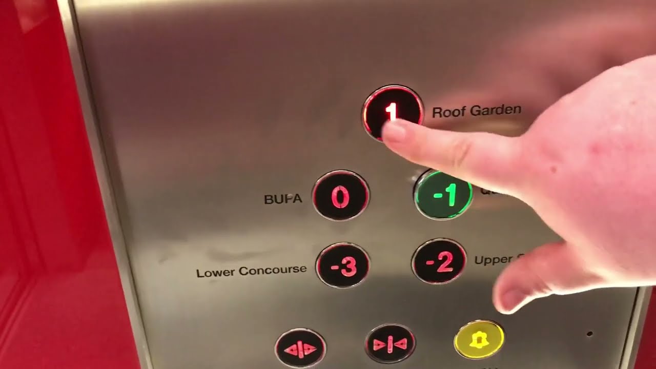 The Canary Wharf lift adventure