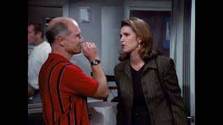Frasier S03E4 Opening Scene Leapin' Lizards