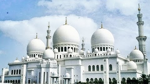 القارئ ادريس ابكر سورة النجم حبست الانفاس واذهلت العقول