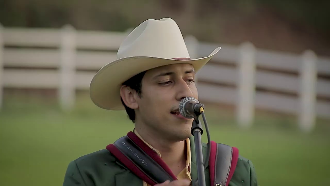 Los Amigueros De La Sierra - El Maleante - YouTube
