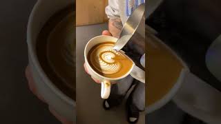 How to make Latte art latte coffeedrinks coffeedrink espressodrink espresso
