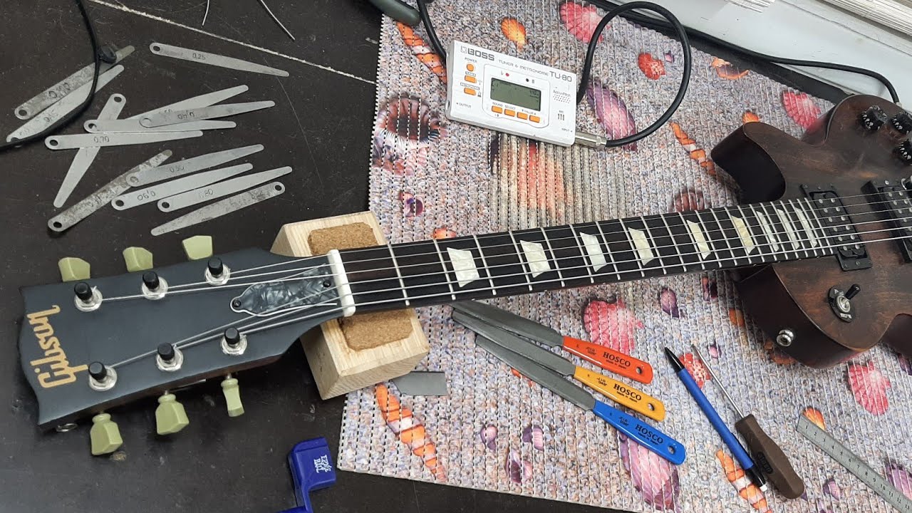 Gibson LPJ 2011. Замена порожка, струн. Экранировка графитовым лаком ...