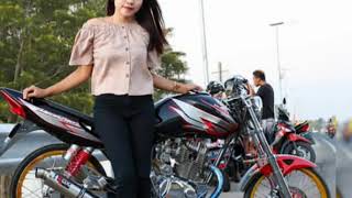 Kumpulan 'CEWEK MEGAPRO HEREX'