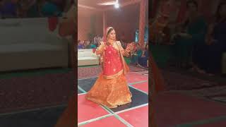 दुल्हन ने किया बहुत ही सुन्दर डांस beautiful dance by most beautiful bride👰😍