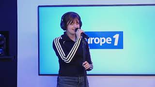 «Escroc» : le live de Marine dans Culture médias