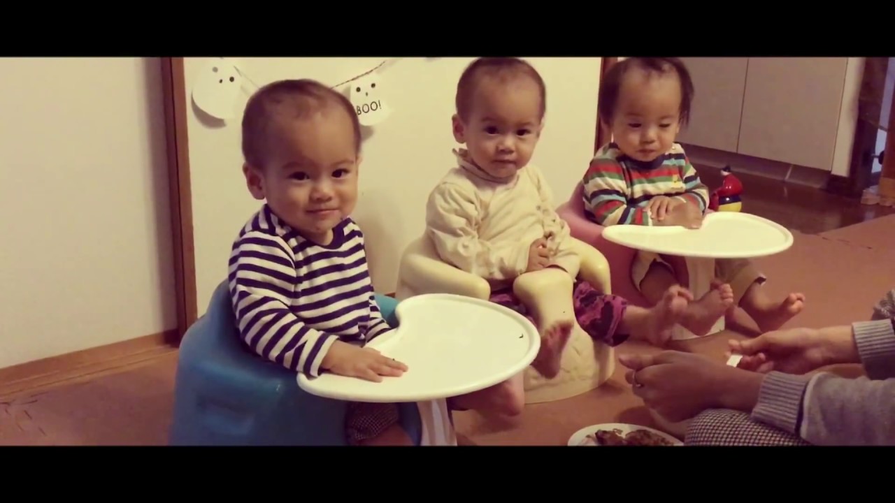 三つ子のご飯のあげ方 How Triplet Babies Eat Dinners Youtube