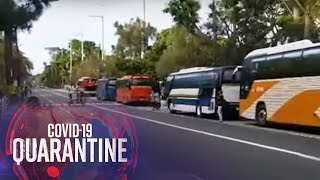 Convoy ng umuwing OFWs hinarang ng mga residente sa Batangas | TV Patrol