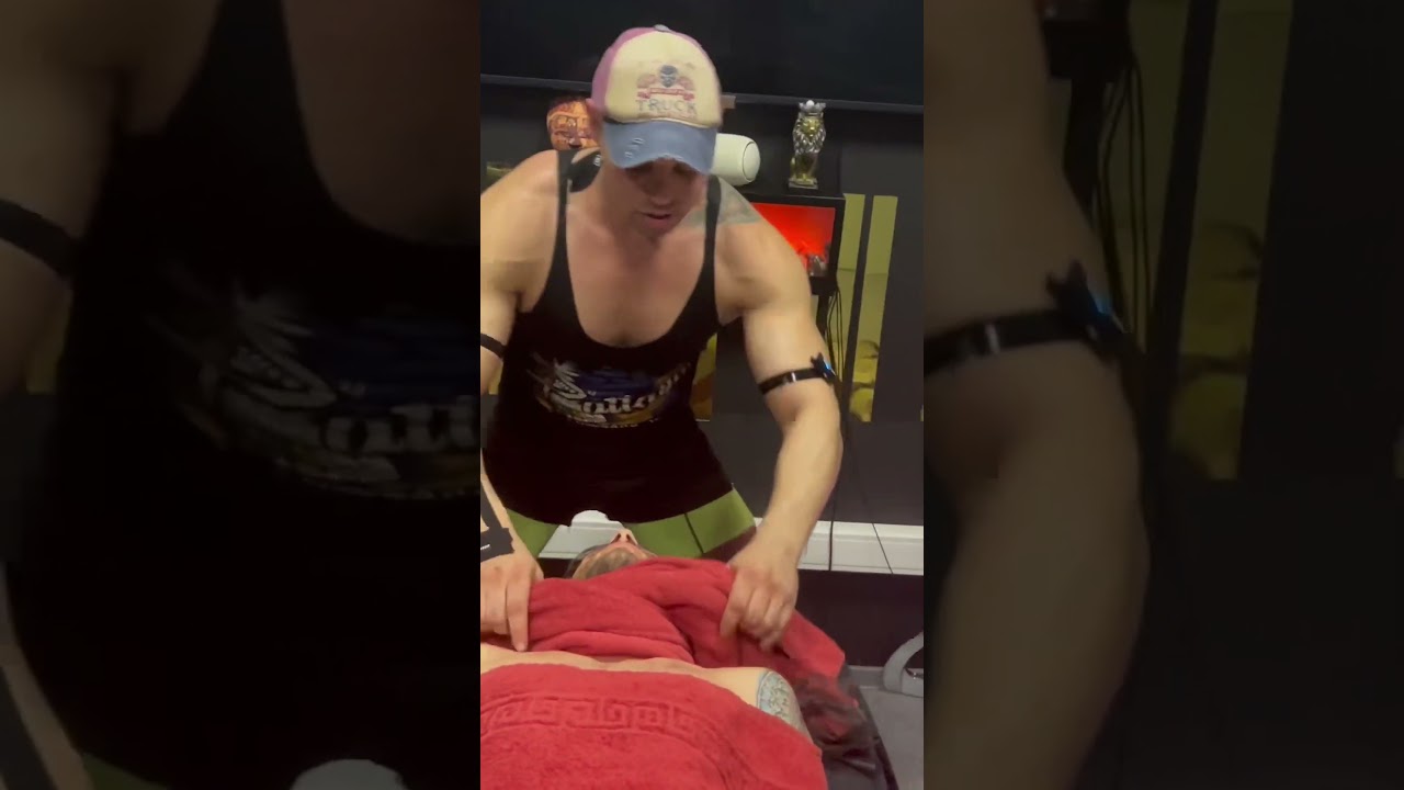 Chiropractor adjustments 