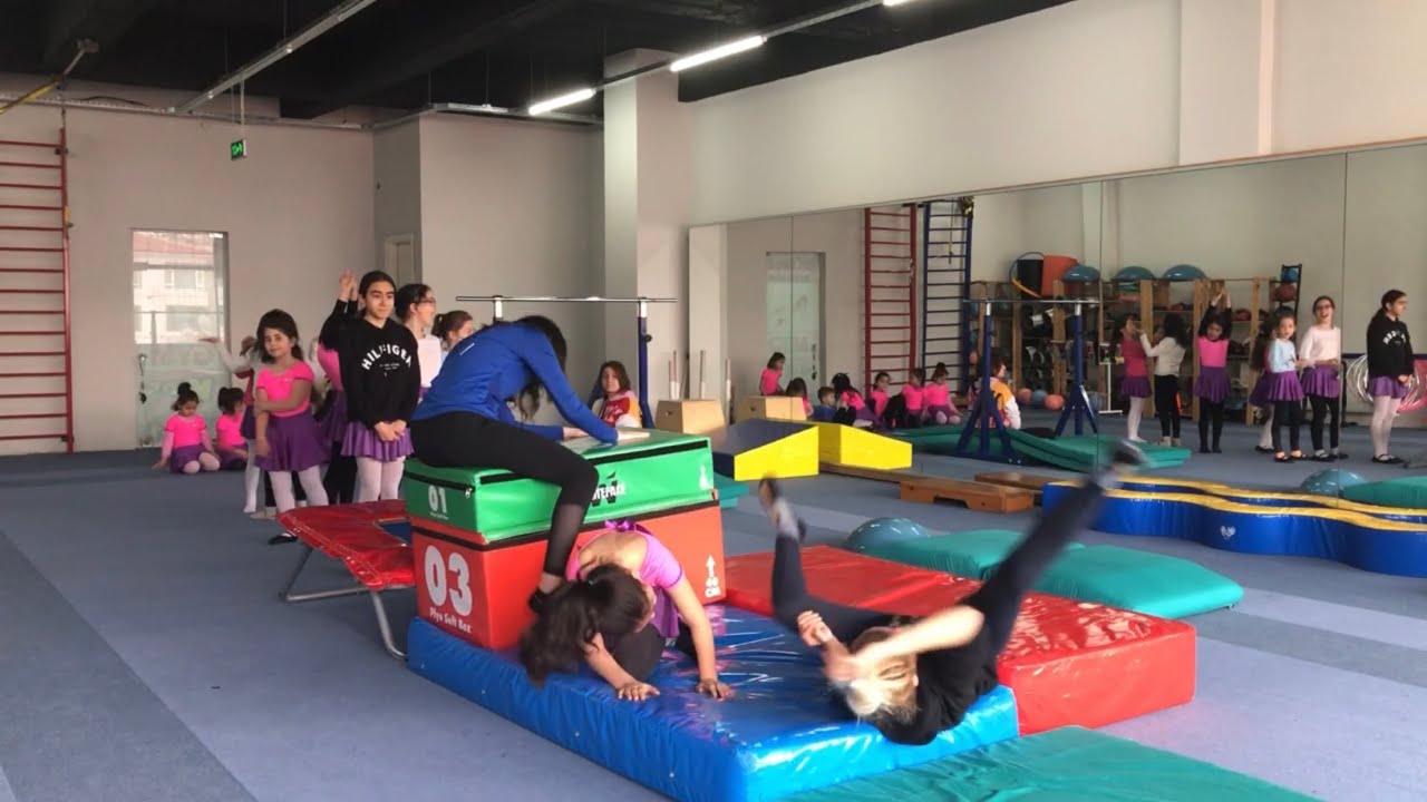 cimnastik - jimnastik  çalışmasında nasıl düştük 😄 Gymnastics training for kids
