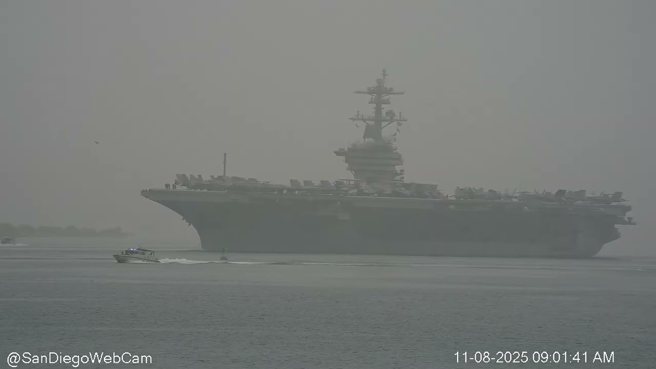 USS Roosevelt (CVN-71) Inbound Foggy San Diego w/Full Deck!