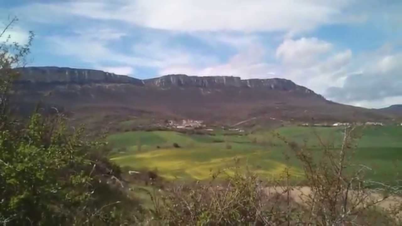 Valle de Allin , Sierra Lóquiz , peñas de Lazkua. www.casaruraldenavarra.net