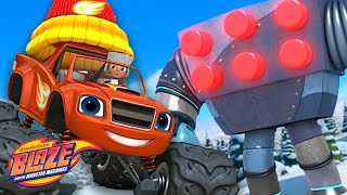 Blaze vs. Snowball Throwing Robots! ❄️ | Blaze and the Monster Machines
