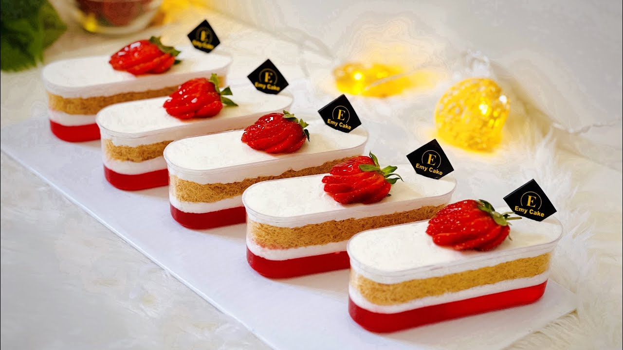 أكواب الكنافه بالفراولة🍓بشكل وطعم مميز 👌🏻#كنافة #فراولة