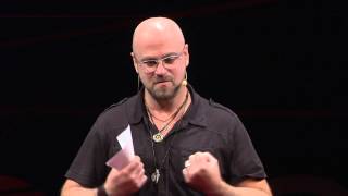 Love your iPhone and the iPhone will love you back: Aric Dromi at TEDxGöteborg