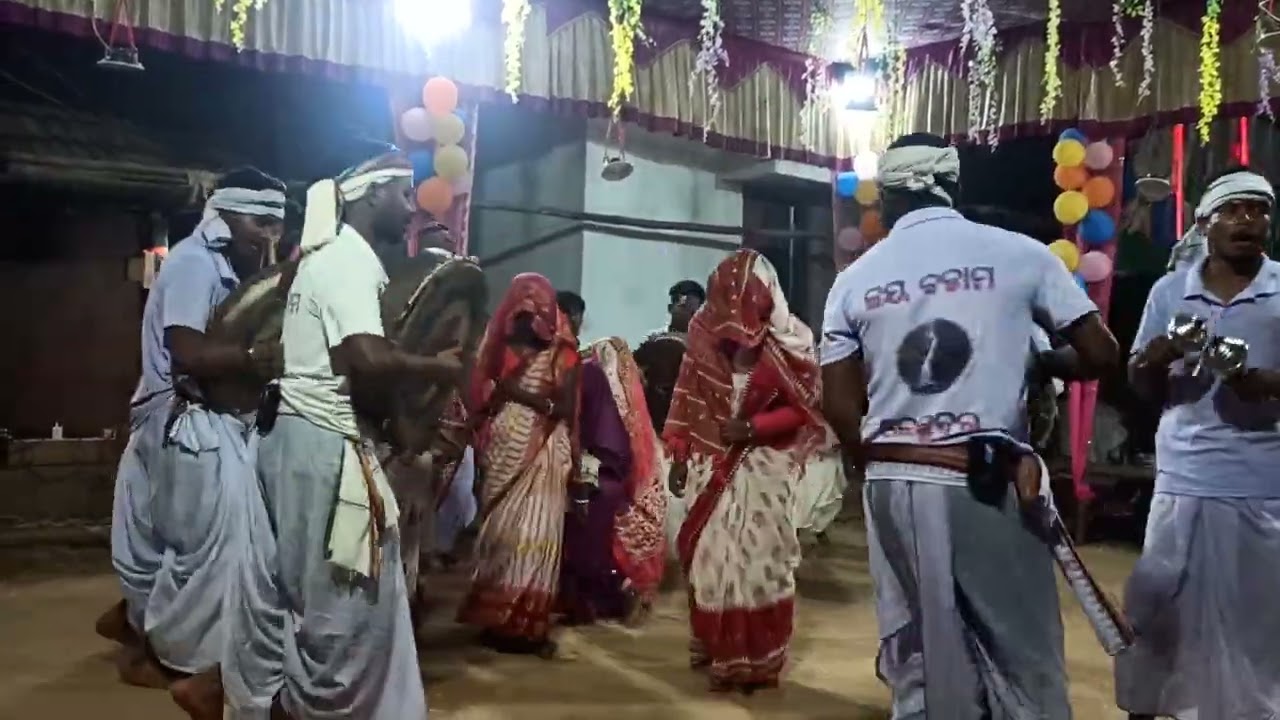 ଜୟ ବଡ଼ାମ କାଦମଡକ ଗାଁ ରେ#jaybodamsarabhadi #jaybadam #jaybadamani #dancevideo #viralshorts #world 