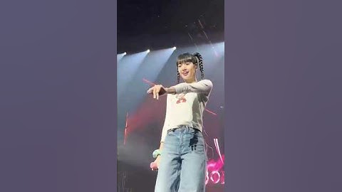 Bts v jungkook reaction to blackpink lisa rose jennie 😋 #blackpink #bts #shorts #kpop