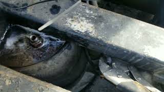 temporarily air bag fix on  trailer to make it down the road owner operator tricks #truck #diy #fix
