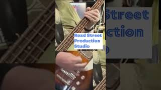 Pedal #sweetwater #bass #guitar #mxr #analogchorus #epiphone #thunderbird #ampeg #microcl
