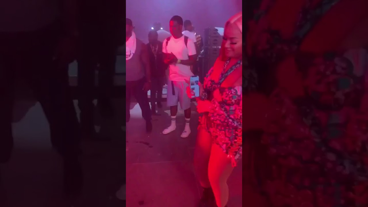 Stefflon Don with moves... she's a vibe 🌹🌹!!