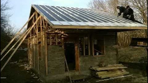 Solar laminated panels on Microhouse 3