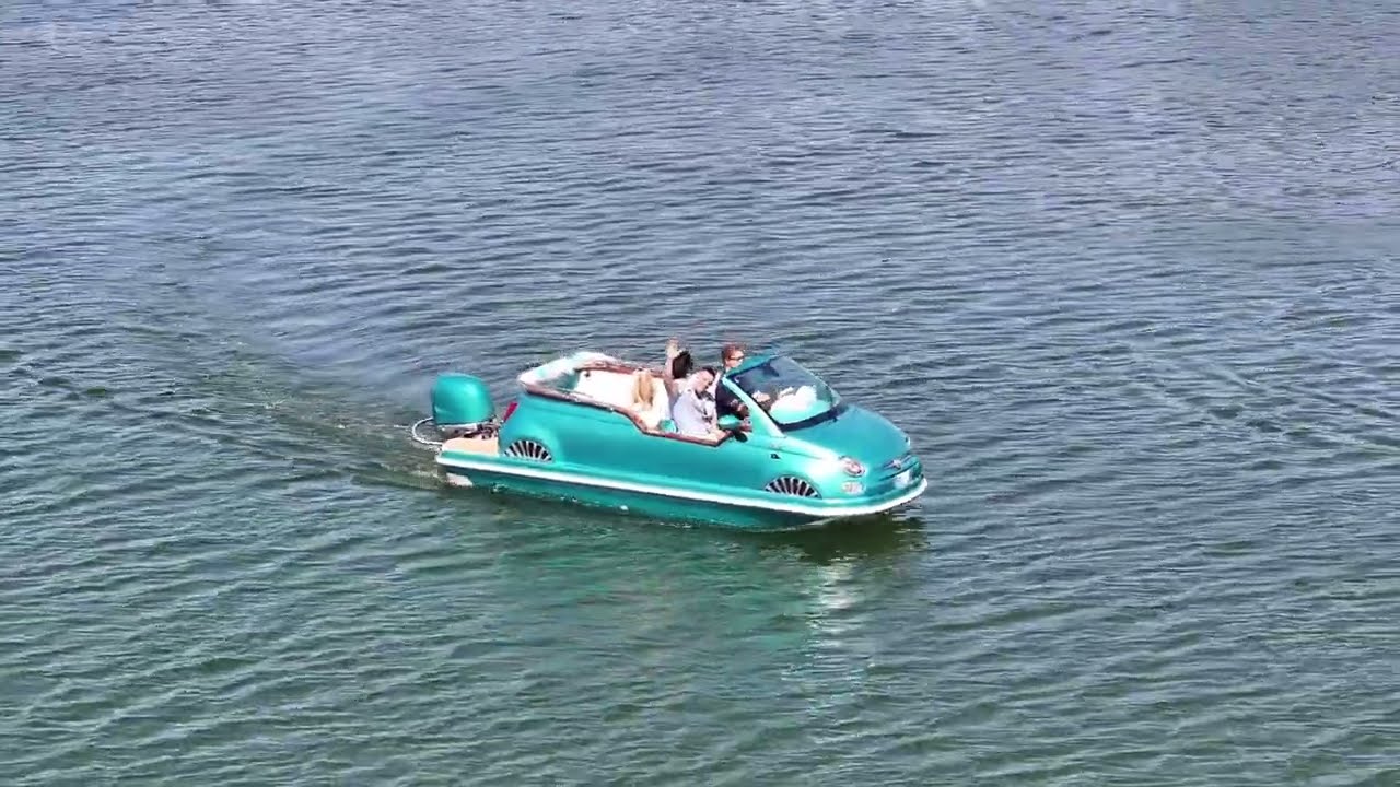 Yacht Hampton Fiat 500 Water Taxi | Budget fun rides