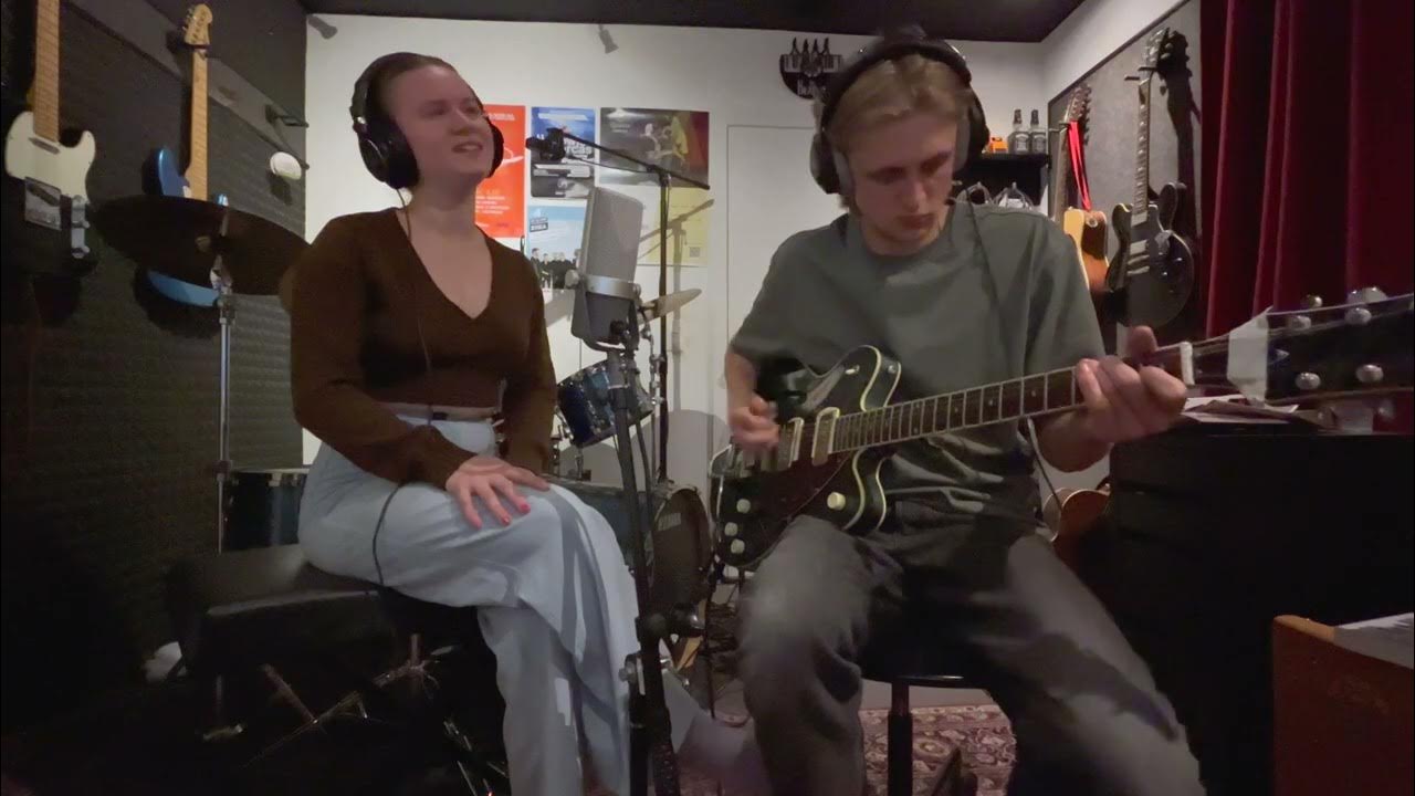 I Might Be In Love With You - Cynthia Erivo (Cover by Mona Staut & Lode Fraùssen) I Might Be In Love With You - Cynthia Erivo (Cover by Mona Staut & Lode Fraùssen)