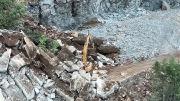 1 dead, 7 missing in central China landslide