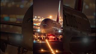 🛬Emirates landing aviation🛩️#aviation#plain #aviationlovers