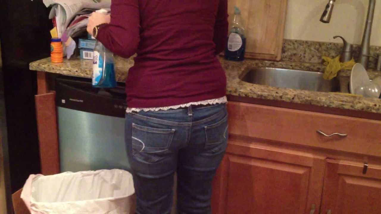 Sexy Woman Cleaning Nice Butt Youtube