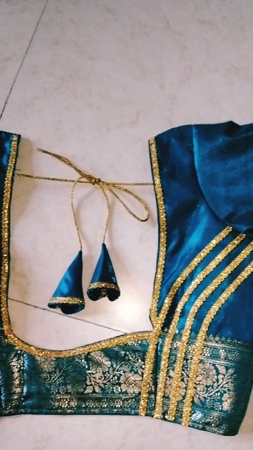 latest less design #blouse #boatneckblouse #ussewtips #latest # ...