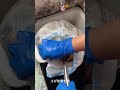 フライパンの黒いスケールを簡単に落とす方法
