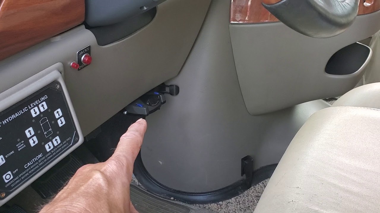 20200603 2006 Dynamax Isata Motorhome or 2005 E450 Econoline Brake