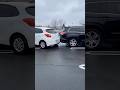 【過失割合】駐車場で同時にバックして激突… これどっちが悪いの？